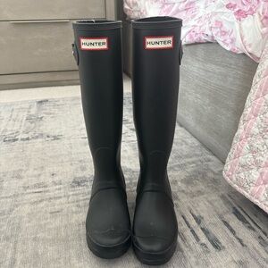 Hunter Classic Black Knee-High Boots